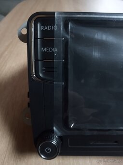 Auto rádio - 7