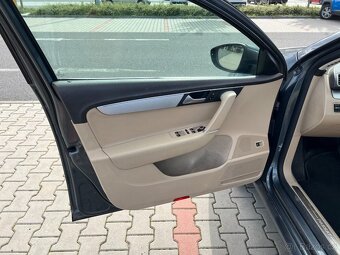 Volkswagen Passat 2.0 TDi 125kw 4x4 DSG NAVI - 7