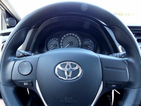 1. Majitel Toyota Auris 1,3 VVTi 73kW HATCHBACK 2013 - 7