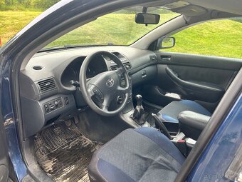 Toyota avensis 2.0 D4d - 7
