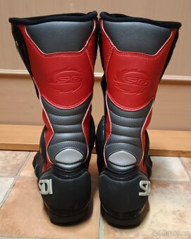 Dámská moto bunda, helma a boty - 7
