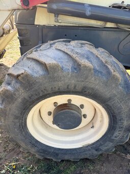 Traktorbagr Terex 880 - 7
