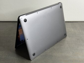 Macbook Air 13" 2019 i5 / 8GB / 128GB SSD / SG - 7