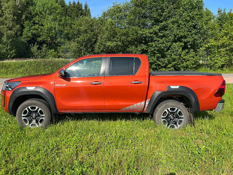 Toyota Hilux, DoubleCab 2.8D 150 kW,1 maj, ČR, servis zaruka - 7