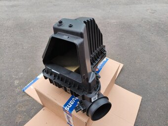 Ford mustang 2015 2016 2017 Airbox, filtrbox originální Ford - 7