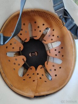 PŘILBA BUNDESWEHR HASIČSKÁ - 7