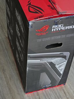 ASUS GR701 ROG HYPERION + Lian Li UNI FAN SL-INFINITY 140 - 7
