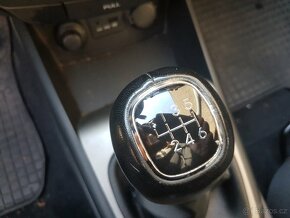 Hyundai i30 1.6CRDi 66kw, nové v ČR - 7