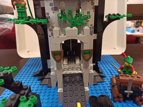 LEGO Castle 6077 Forestmen's River Fortress - 7