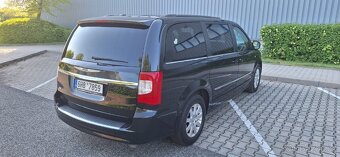 Prodám Chrysler Town Country - 7