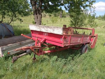 Zetor 6711 + rozmetadlo JF AV 30 - 7