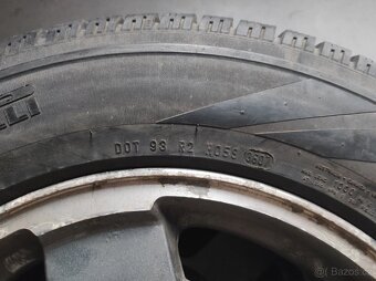 Pirelli 235/65 R17 - 7