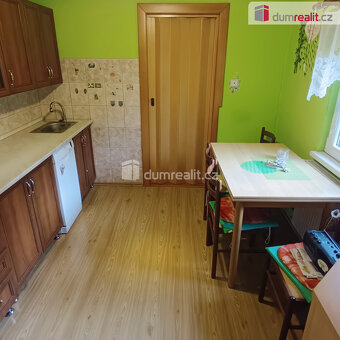 Prodej rodinného domu s pozemky o celkové výměře 3029 m2, ob - 7
