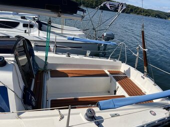 Kajutová plachetnice Friendship 27 - 7