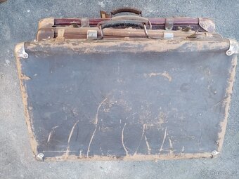 Staré kufry - 7