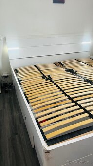 Manželská postel 180x200 cm s rošty, LED a úložným prostorem - 7