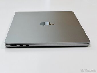 Macbook Air M2 13,6“ / 512GB / 8GB / stříbrná - 7