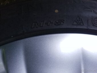 alu original Škoda zimní 225/45/17, 5x112, Nexen 7mm - 7