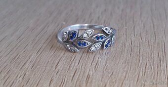 Nový dámský stříbrný prsten prstýnek 925 s lístky vel 56 - 7