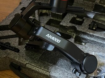 Feiyu Tech AK4000 - 7