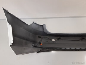 Zadní nárazník 5C6807421 VW Jetta VI, bílý - 7