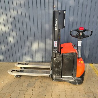 Toyota SWE 200D EX • 2018 • do EX zón • nízký stožár • 2000 - 7