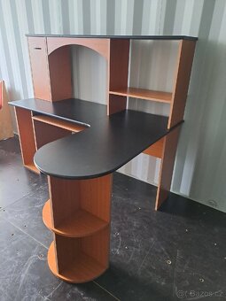 Pracovní psací stůl - 7