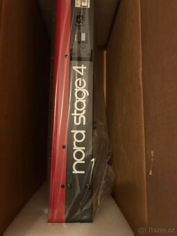 Nord Stage 4 88 a Nord Stage 4 Compact 73 - 7