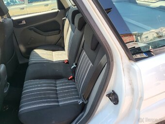 Ford Focus facelift.1.6 TDCi,80kw, nová STK, rok 2011. - 7