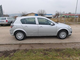 Opel Astra 1.6i - 85 kW + pneu - 7