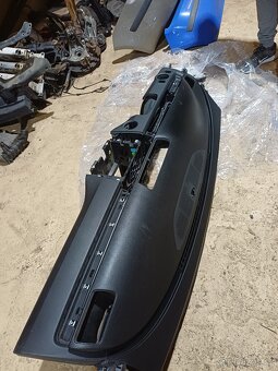 Mix dílů skoda vw  4 - 7