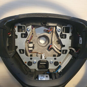 Volant BMW F10/11 - 7