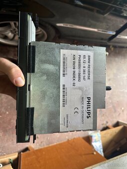 Originální rádio BMW E46 Reverse + kastlík - 7