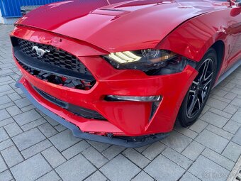 FORD MUSTANG 2020 - 7