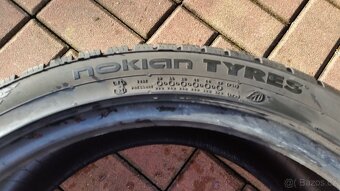 Zimní pneumatiky NOKIAN 235/40 R19 96V XL  2ks 7mm DOT 2022 - 7