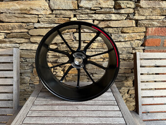 Ráfek Ducati Monster 1100 EVO nový - 7