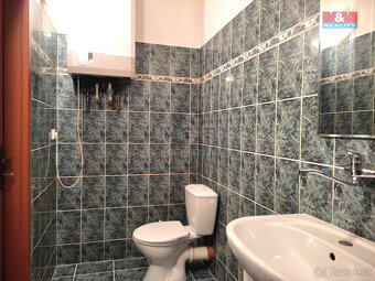 Pronájem bytu 1+1, 47 m², Slaný, ul. Komenského náměstí - 7