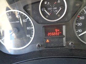 Citroen berlingo 1,6hdi 73kw Rozprodám na náhradní díly - 7