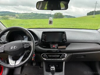 2022 Hyundai i30 combi - jako nový, v záruce - 7