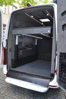 Mercedes-Benz Sprinter 319 Camper Family - 7