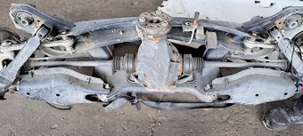 Zadní náprava Mercedes-Benz w212 W218 w204 - 7
