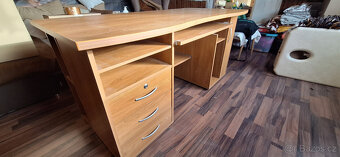 Psací a počítačový stůl - 7