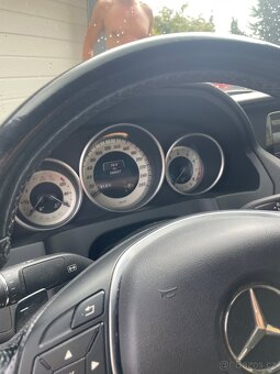 Mercedes-Benz E Cabrio - 7