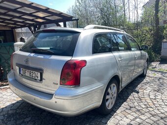 Toyota Avensis 2.0D4D 85 kW - 7