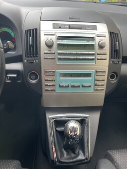 Toyota Corolla VERSO 2.2 TDI(100 KW), nová STK - 7