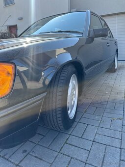 Mercedes-Benz w124 230E - 7