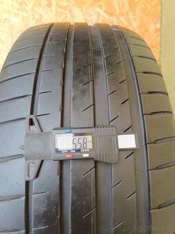 2ks zanovni letni 235/45/18 Michelin - 7
