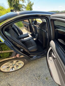 BMW E90 330i - 7
