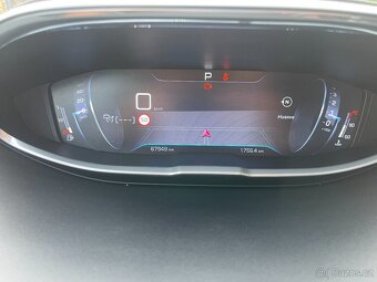 PEUGEOT 5008 1,6THP ACTIVE - 121kW, AUTOMAT, 7míst - 7