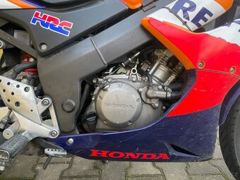 Prodám honda cbr 125r 2007 repsol. - 7